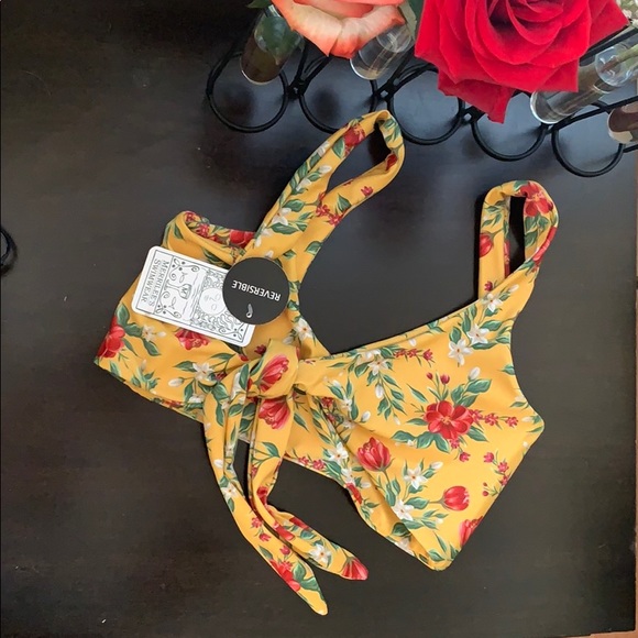 Wildflower swimsuit Top - Picture 2 of 7